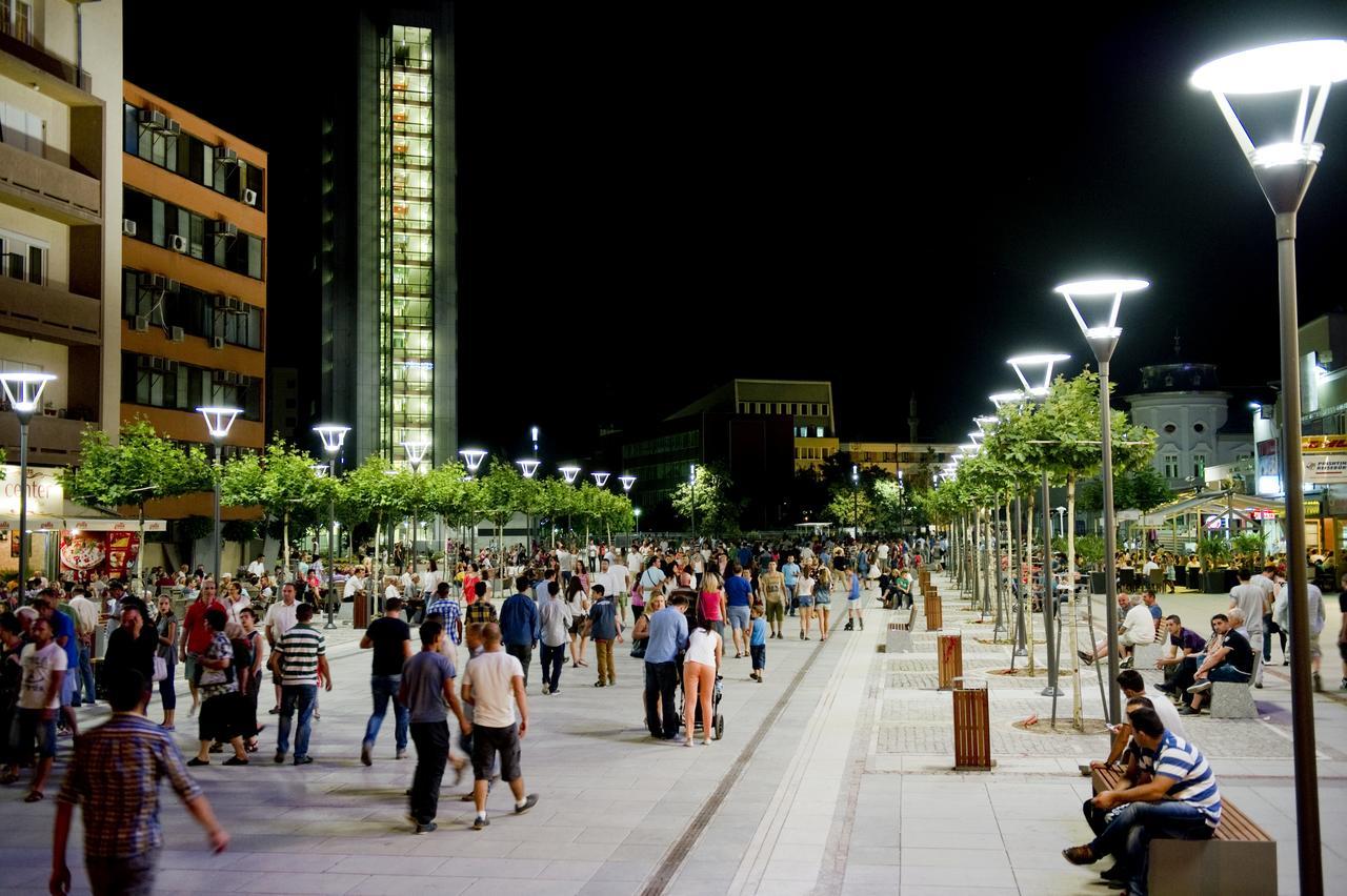 Boulevard Prishtina Pristina Exterior photo